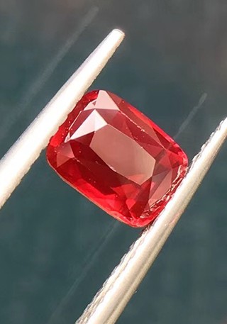 天然无烧鸽血红宝石THR1338-2.04ct