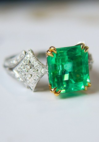 哥伦比亚天然祖母绿戒指Z443