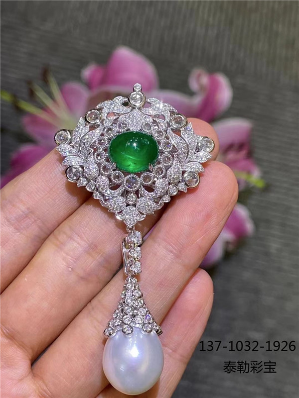 对于珠宝，你更喜欢经典款还是设计款？