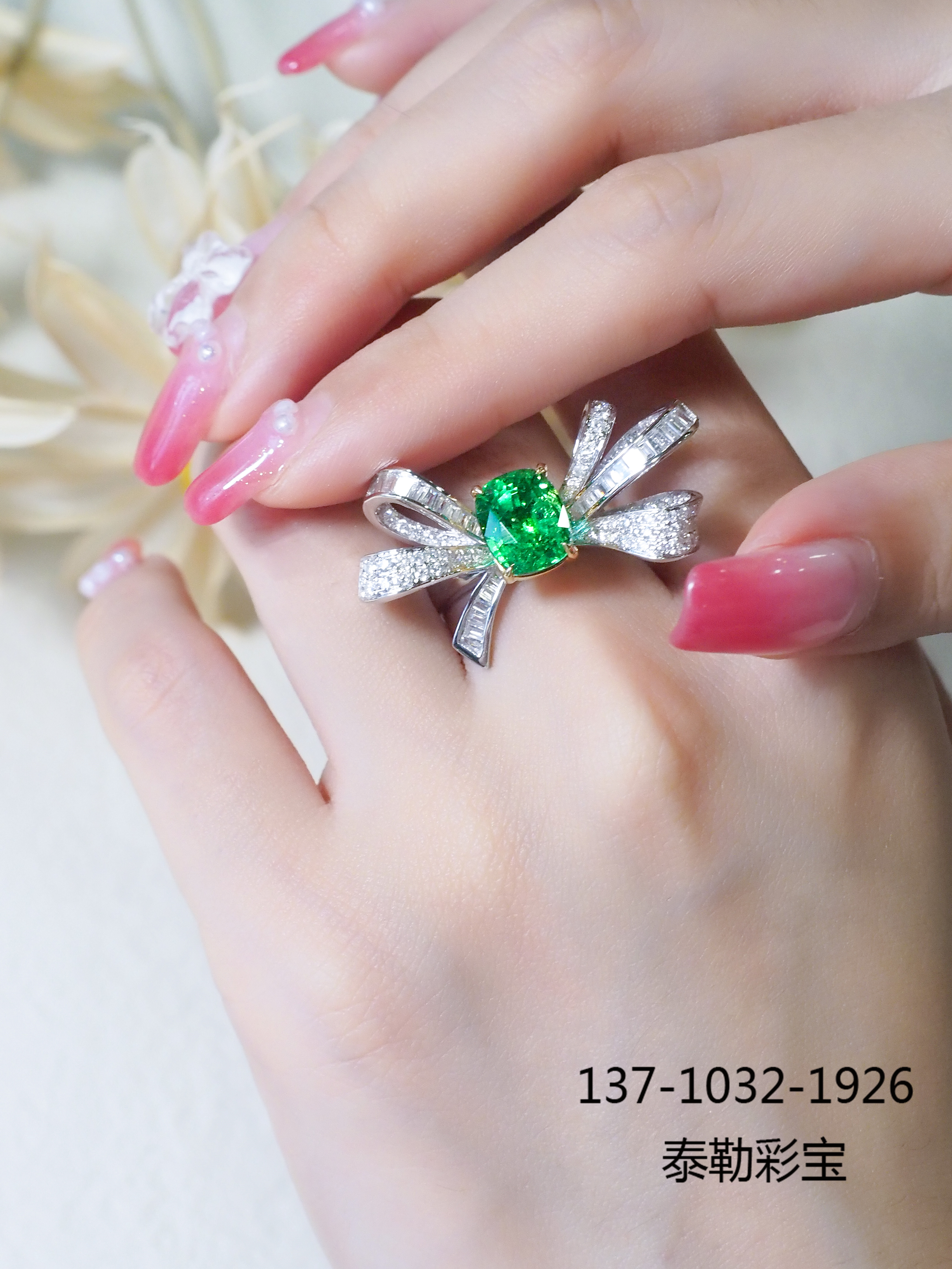 当少女蝴蝶结碰上贵气奶奶绿……