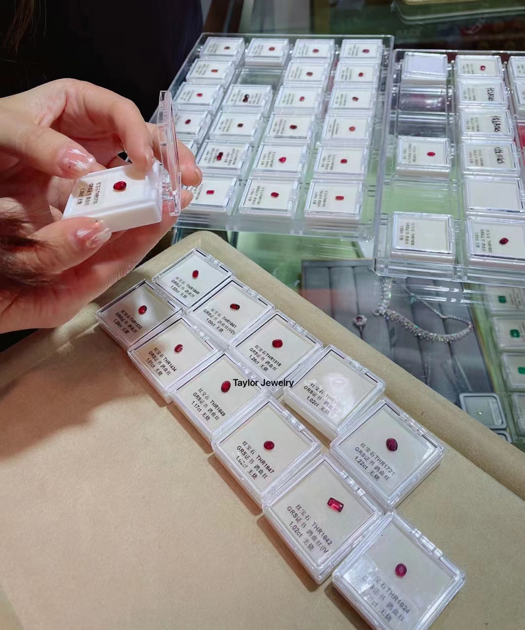 结婚纪念日没有礼物？没事，我自己买！