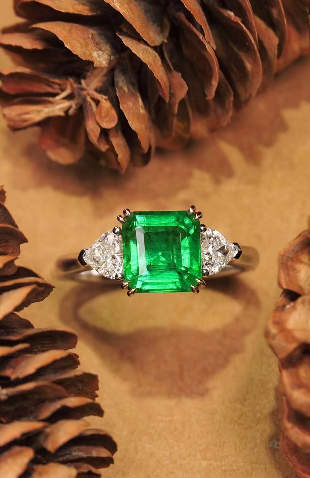 你挑的祖母绿戒指为什么看起来不干净？原因竟然是这个