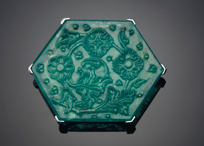 泰勒彩宝陪您一睹印度莫卧儿王朝的跨世纪珍宝吧